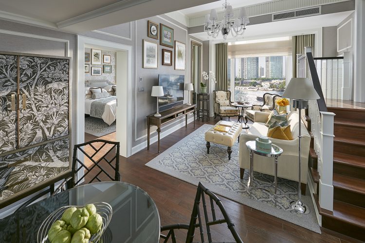 sala da nova suite na ala do jardim no mandarin oriental bangkok