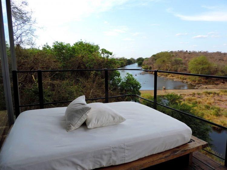 Varanda dos apartamenos do Singita Lebombo, na África do Sul