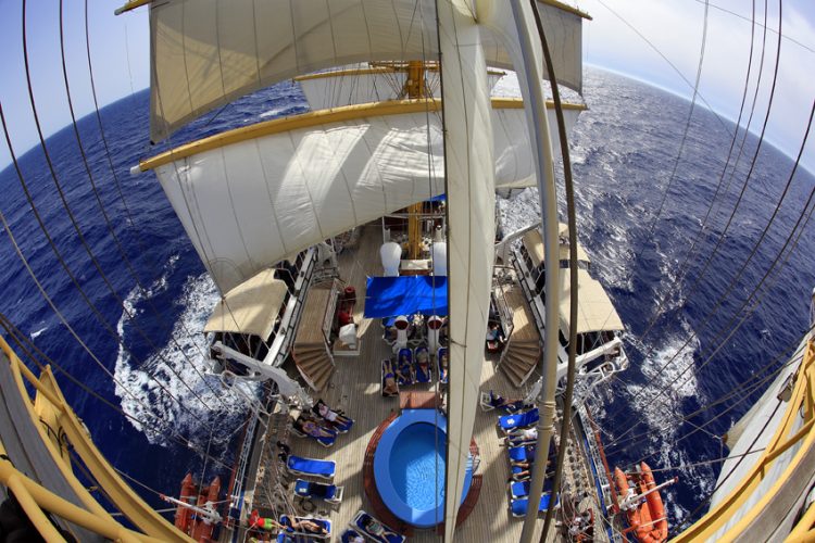 Deque do Royal Clipper