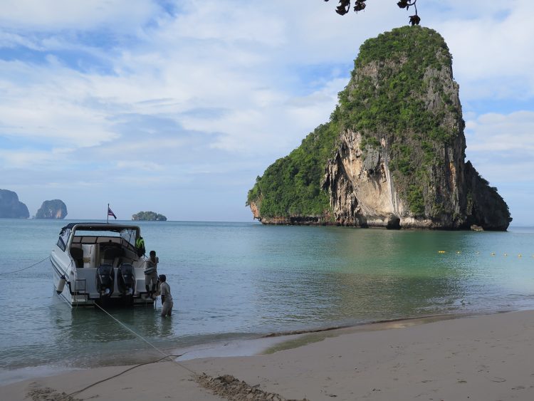 Passeio de speedboat para Phi Phi Islands