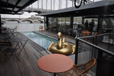 Piscina no OFF