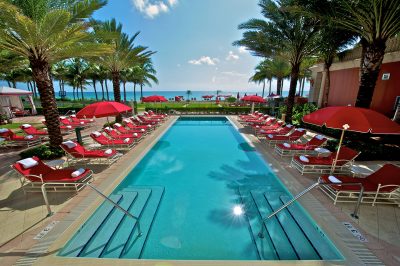Piscina das crianças - Acqualina Resort & Spa