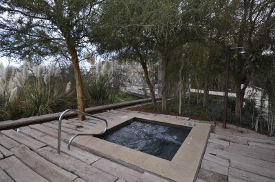 jacuzzi