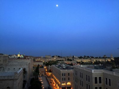 início da noite em Jerusalem